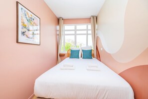 2 quartos, ferros/tábuas de passar roupa, Wi-Fi, roupa de cama