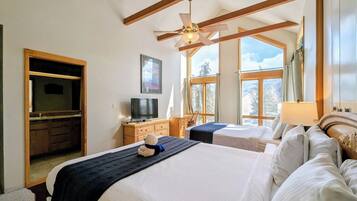 2 habitaciones, escritorio, tabla de planchar con plancha y wifi