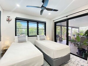 3 bedrooms, iron/ironing board, WiFi, bed sheets