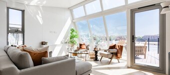 Cheyne Walk Houseboat by Onefinestay