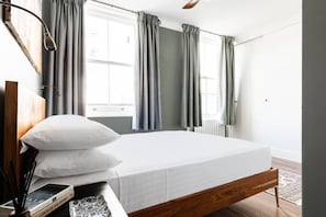 Apartment (2 Bedrooms) | 2 bedrooms, iron/ironing board, cribs/infant beds, bed sheets