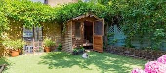 Westbourne Park Road Xvii by Onefinestay