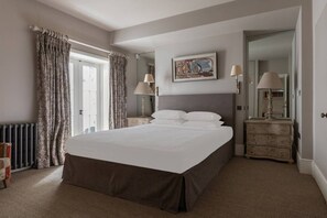 อพาร์ทเมนท์ (2 Bedrooms) | 2 ห้องนอน, เตารีด/โต๊ะรีดผ้า, ผ้าปูที่นอน