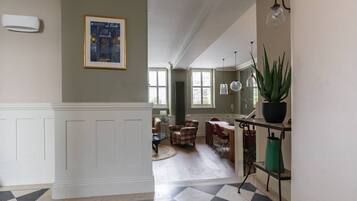 Apartment (2 Bedrooms) | Living area | TV