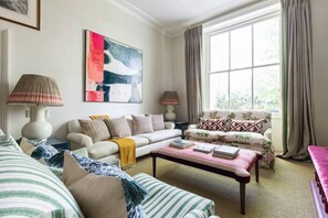 Appartement (2 Bedrooms) | Woonruimte | Televisie