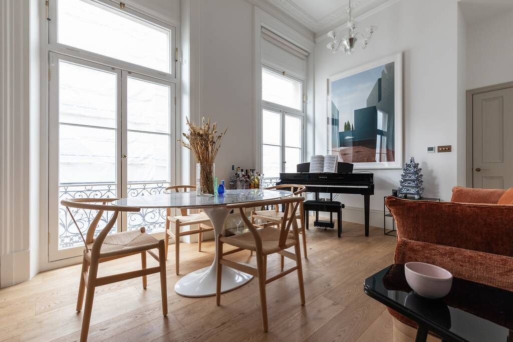 Apartment (2 Bedrooms) | Living area