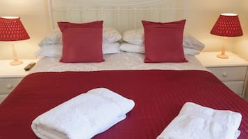 2 bedrooms, individually decorated, individually furnished, free WiFi