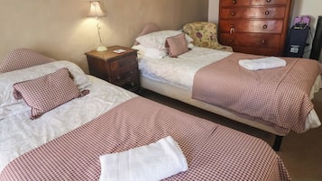 3 bedrooms, individually decorated, individually furnished, free WiFi