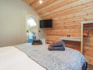 1 habitación, decoración personalizada y muebles diferentes