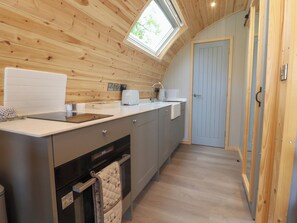 Dishwasher, cookware/dishes/utensils