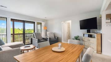 Condo, Multiple Beds, Balcony, Golf View (Relaxing 9th Hole View) | Living area