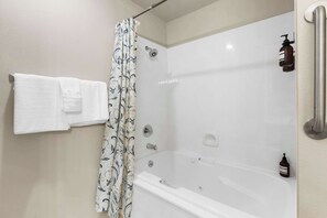 Condo, Multiple Beds, Balcony, Golf View (Ron's Retreat) | Bathroom | Combined shower/tub, hair dryer, towels - Ron's Retreat Stay for 6 With Resort Amenities (Branson)