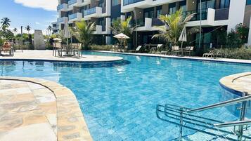 Apartamento Deluxe | Piscina | 9 piscinas al aire libre