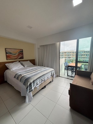 Estudio Deluxe, lanai, vistas a la piscina | Colchones Select Comfort, camas supletorias gratuitas, wifi gratis