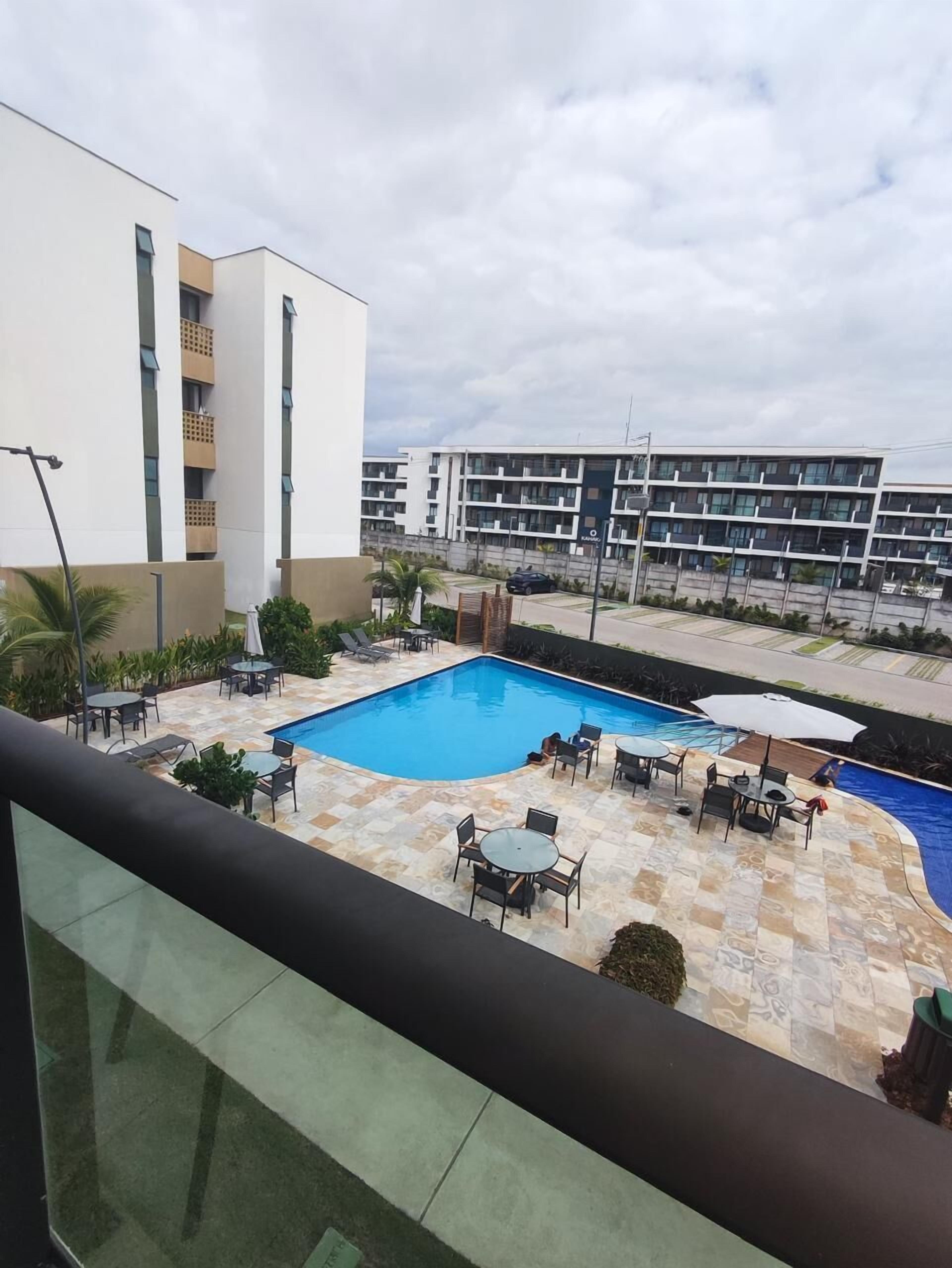 Deluxe Studio, Lanai, Pool View | Select Comfort beds, free rollaway beds, free WiFi, bed sheets