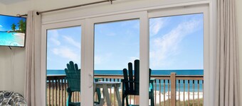 🌊Beachfront Townhome | Pet Friendly | Sunset Treasures🌊