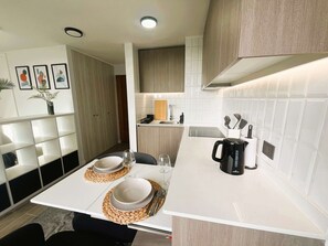 Fridge, microwave, oven, stovetop