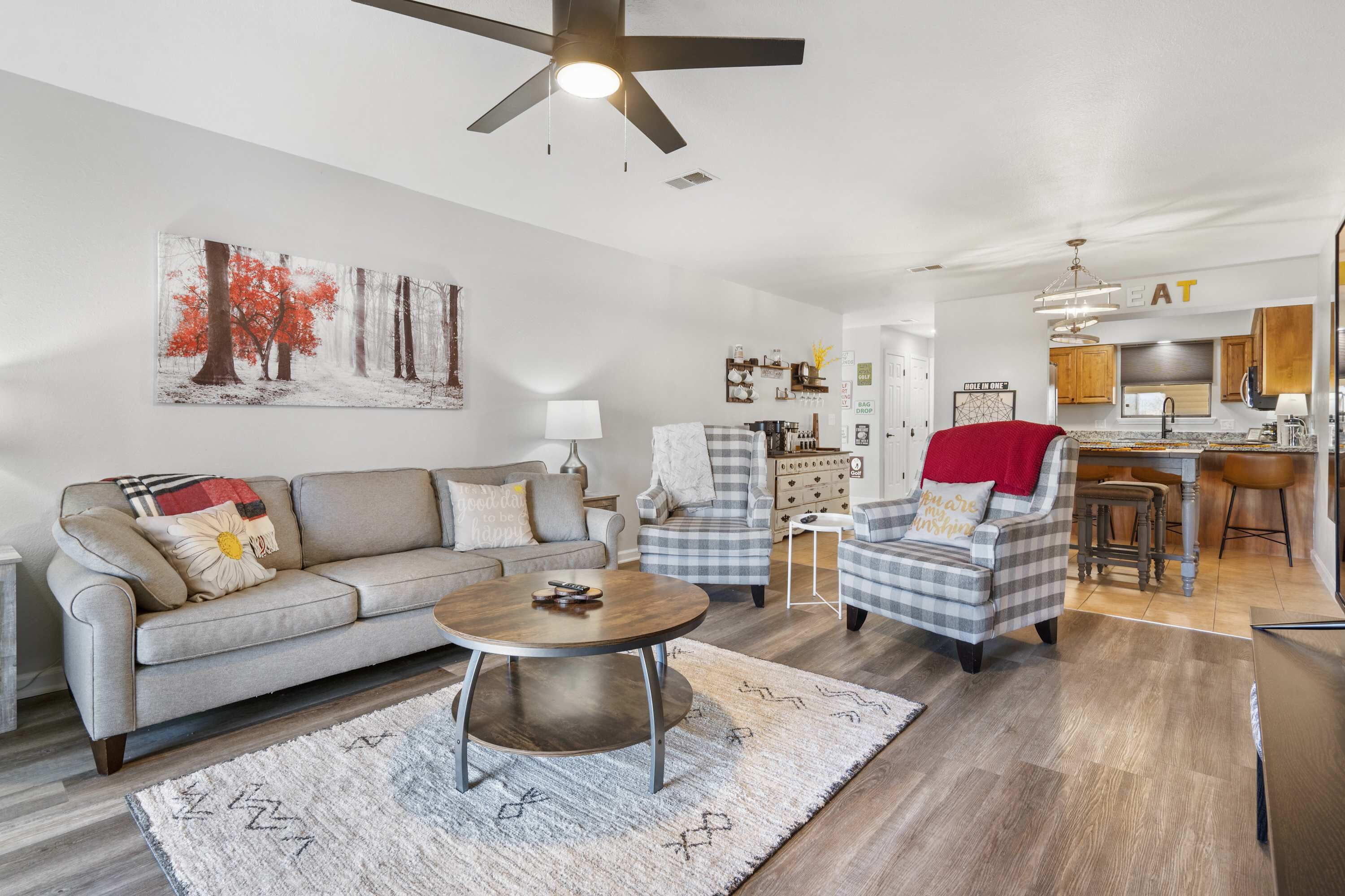 Condo, Multiple Beds, Balcony, Golf View (Royale Tee Retreat) | Living area | 42-inch flat-screen TV with digital channels