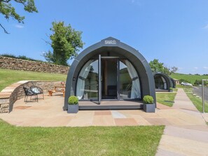 Exterior - Ogden (Burnley)