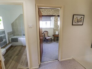 Interior - Dairy Cottage (Witney)