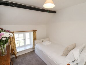 3 habitaciones, decoración personalizada y muebles diferentes 