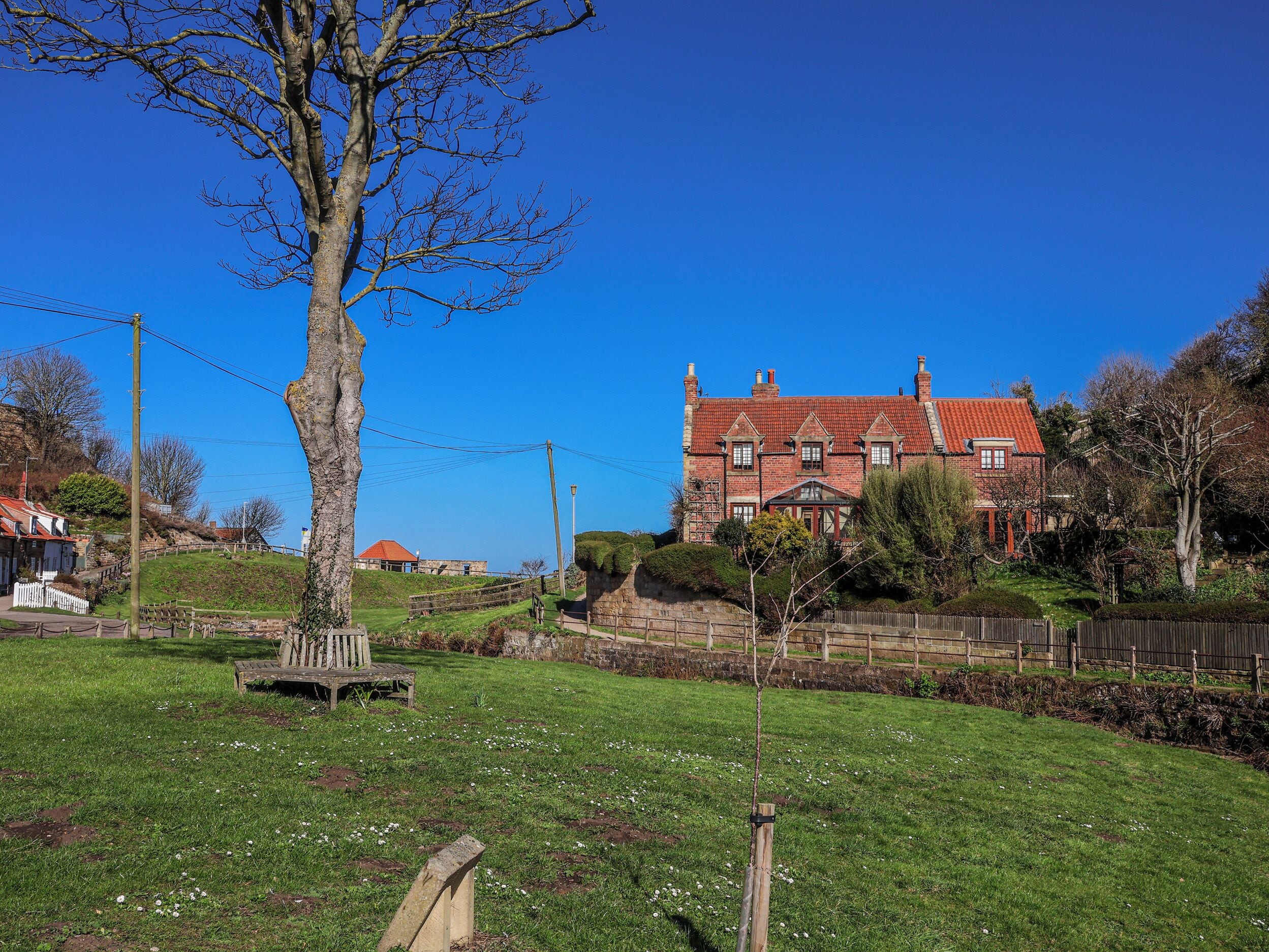 Cottage | Property grounds