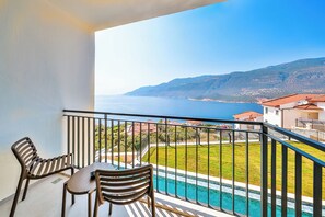 Deluxe Double Room, Sea View | Terrace/patio - Lyxos Hotel (Kas)