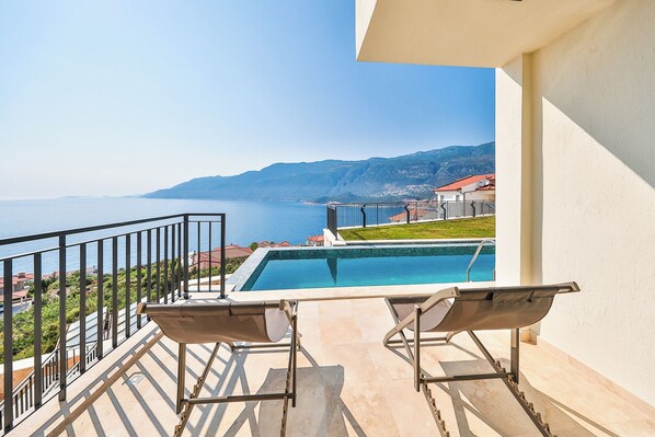Double Room, Patio, Sea View | Terrace/patio