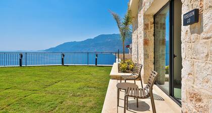 Lyxos Hotel