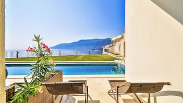 Dobbeltværelse - terrasse - havudsigt | Terrasse/gårdhave