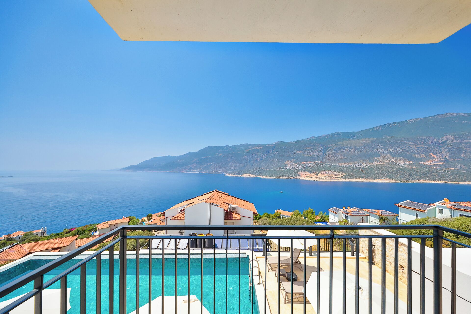 Superior Suite, Balcony, Sea View | Terrace/patio