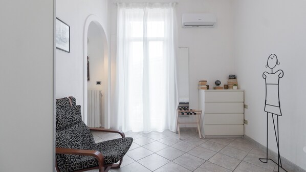 Apartment (1 Bedroom) | Interior