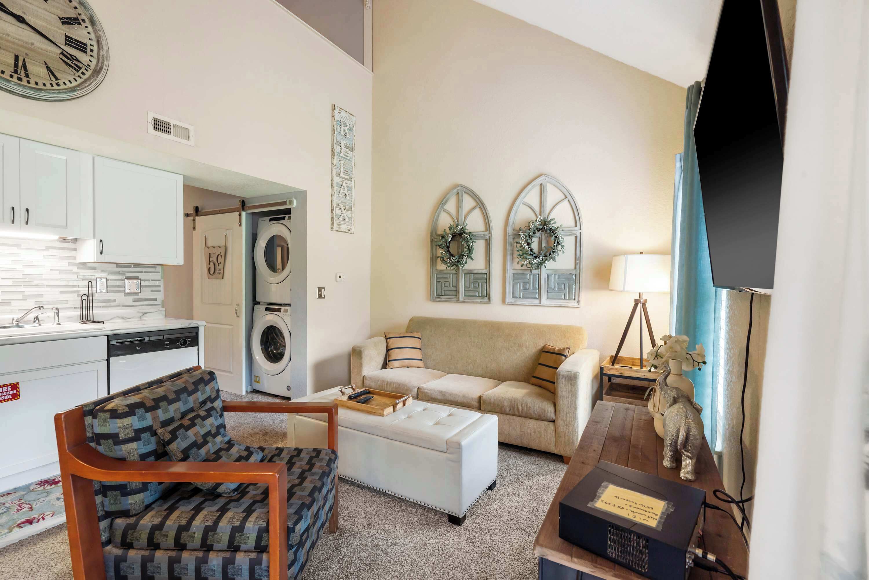 Condo, Multiple Beds, Balcony, Garden View (Warm Welcome Getaway) | Living area | 42-inch flat-screen TV with digital channels