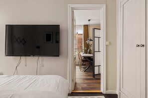 3 bedrooms, iron/ironing board, travel cot, WiFi