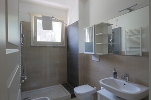 Shower, bidet, towels - Stay Smart Pisa - parcheggio privato (Pisa)