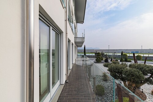 Vanity Tail Luxury Apartments - 1