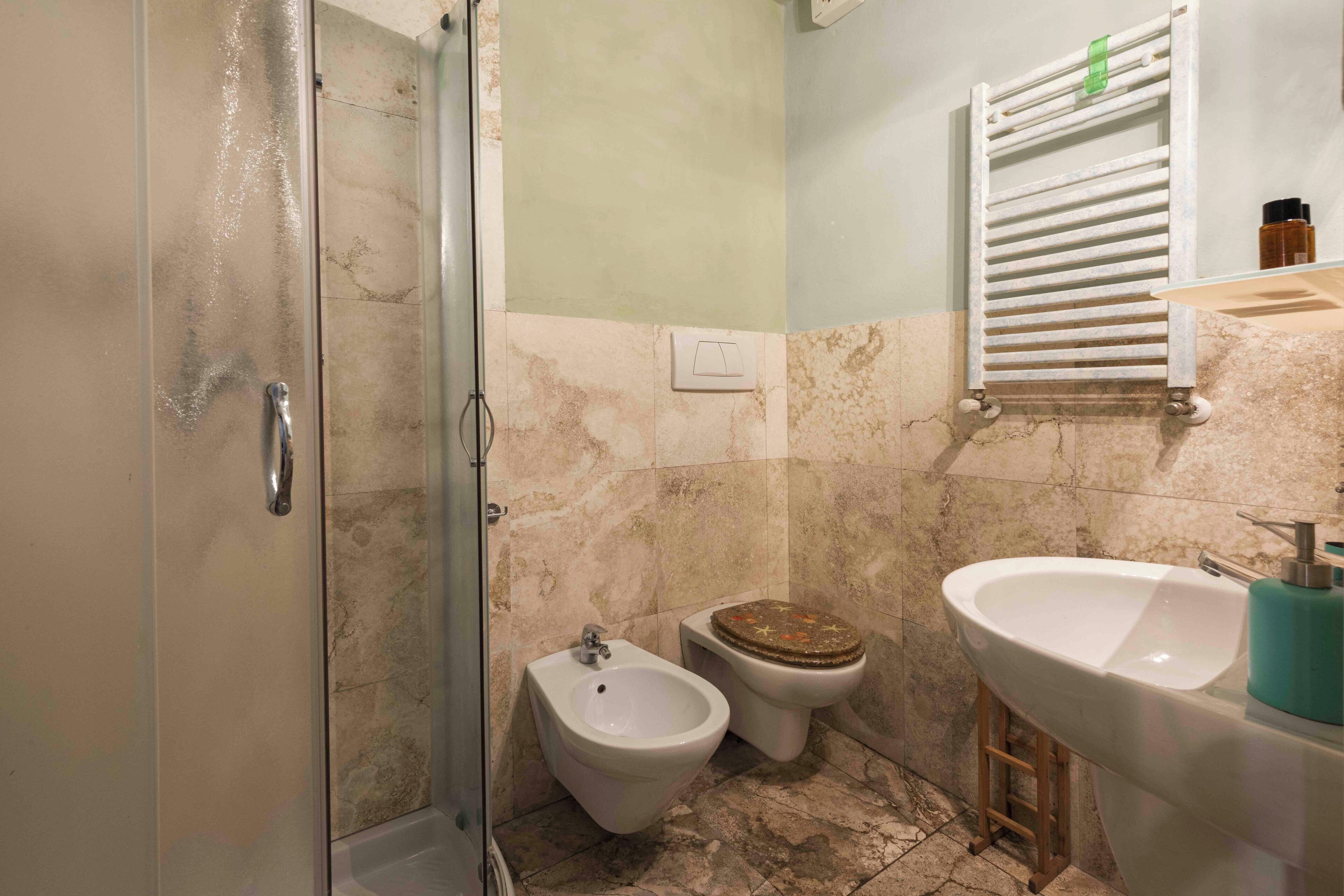 複式房屋 | 浴室 | 免費梳洗用品、風筒、提供毛巾、廁紙