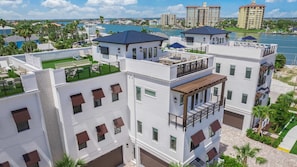 Exterior - New-Luxury Resort Pool w/ Slide&Spa-Rooftop Views (Clearwater)