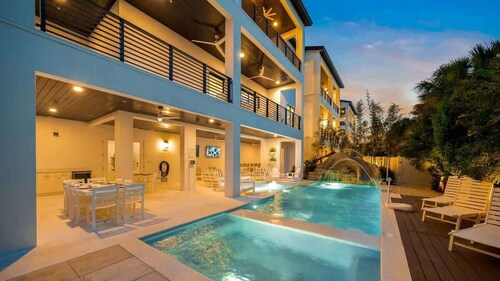 New-Endless Amenities-Unmatched Rooftop & Views