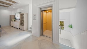 Interior - New-Endless Amenities-Unmatched Rooftop & Views (Clearwater)