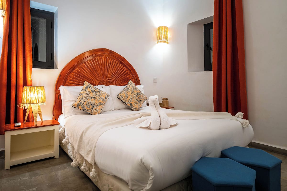 Wifi gratis y ropa de cama