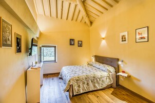 家庭公寓, 多间卧室, 山腰 (Romantic Apartment In Chianti) | 1 多间卧室、收费 WiFi、床单