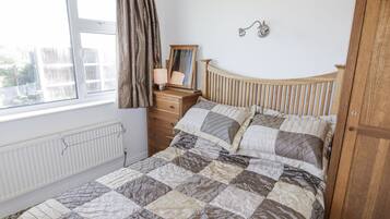 3 bedrooms, individually decorated, individually furnished, free WiFi