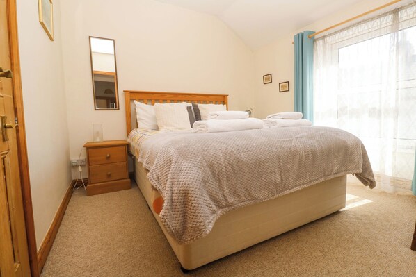 Mökki | 3 makuuhuonetta, yksilöllisesti sisustettu, yksilöllisesti kalustettu