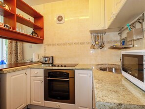 Cottage | Dapur peribadi | Alat memasak/pinggan mangkuk/perkakas dapur