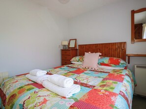 Cottage | 1 bedroom, individually decorated, individually furnished, free WiFi