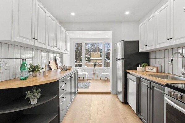 Microwave, oven, stovetop, dishwasher
