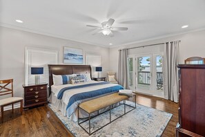 8 habitaciones, tabla de planchar con plancha, wifi y ropa de cama 