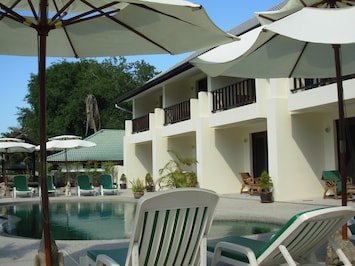 Vue sur piscine