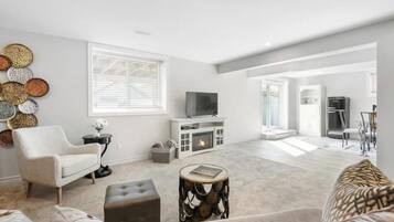 TV connectée, cheminée